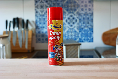 Non-stick spray